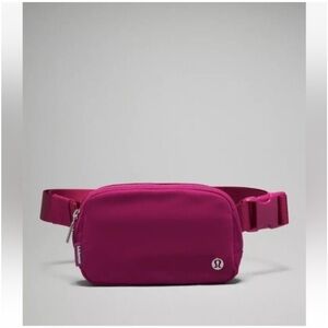 Lululemon everywhere belt bag 1L